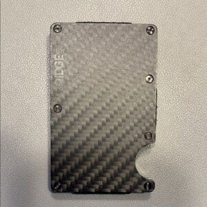 Carbon fiber Ridge wallet with money clip